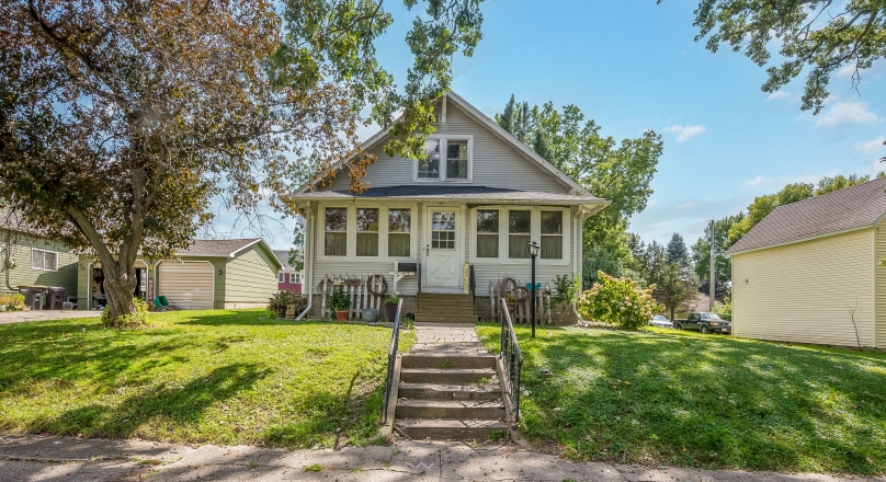 315 W 6th Street, Blue Earth